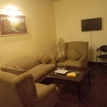 Hotel Shalimar Ραβαλπίντι Εξωτερικό φωτογραφία